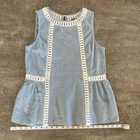 Doe & Rae Sleeveless Top - Picture 6 of 9